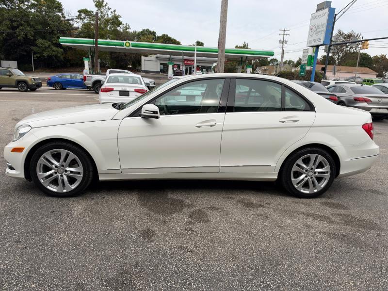 Mercedes-Benz C-Class C300 4MATIC Luxury Sedan 2012