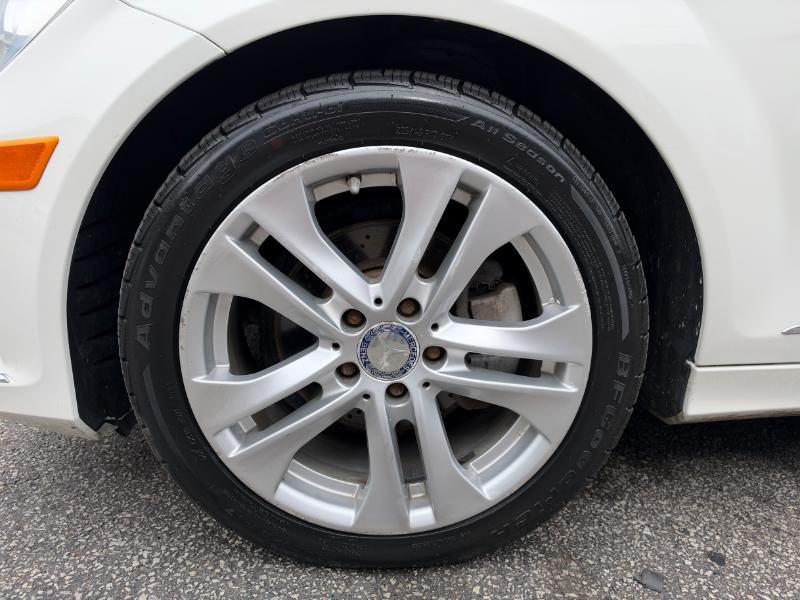 Mercedes-Benz C-Class C300 4MATIC Luxury Sedan 2012
