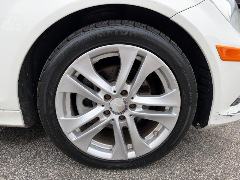 Mercedes-Benz C-Class C300 4MATIC Luxury Sedan 2012