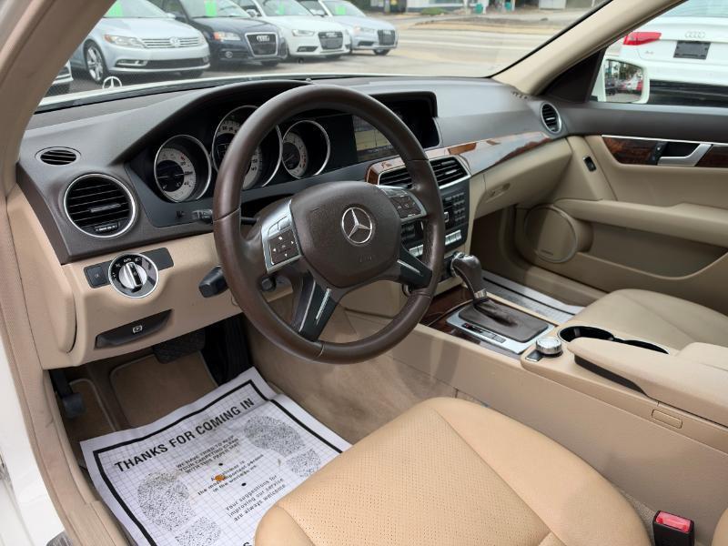 Mercedes-Benz C-Class C300 4MATIC Luxury Sedan 2012