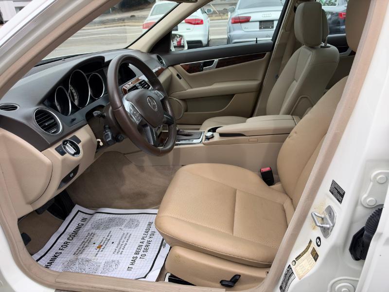 Mercedes-Benz C-Class C300 4MATIC Luxury Sedan 2012