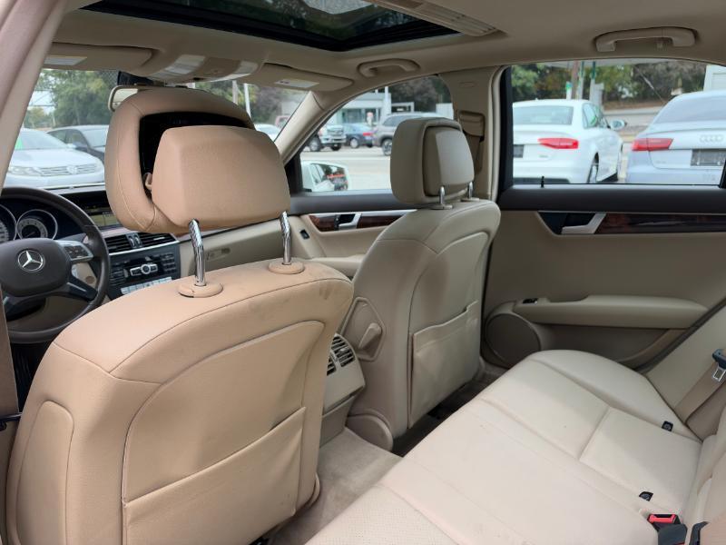 Mercedes-Benz C-Class C300 4MATIC Luxury Sedan 2012
