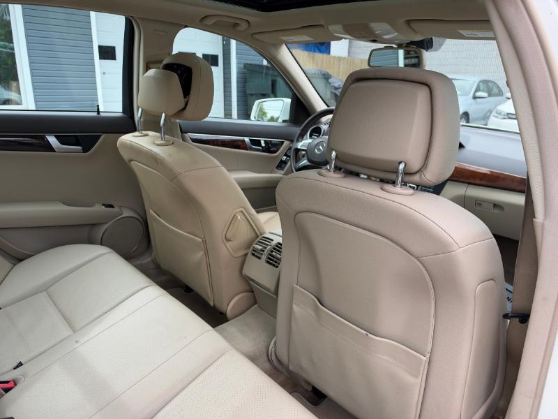 Mercedes-Benz C-Class C300 4MATIC Luxury Sedan 2012