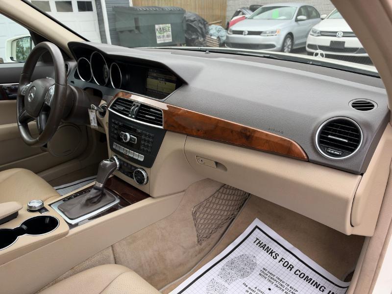 Mercedes-Benz C-Class C300 4MATIC Luxury Sedan 2012
