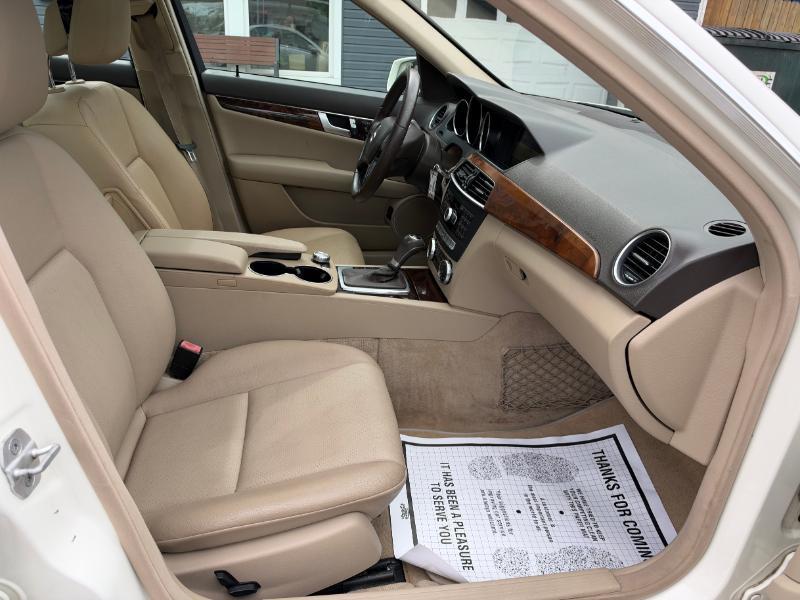 Mercedes-Benz C-Class C300 4MATIC Luxury Sedan 2012
