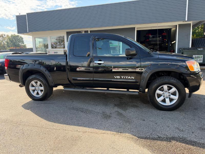 Nissan Titan PRO-4X King Cab 4WD SWB 2013