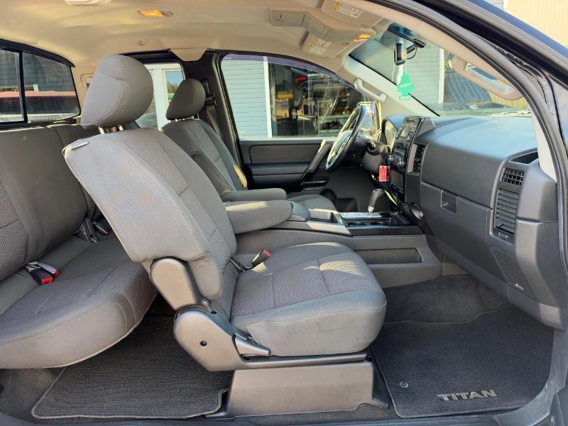 Nissan Titan PRO-4X King Cab 4WD SWB 2013