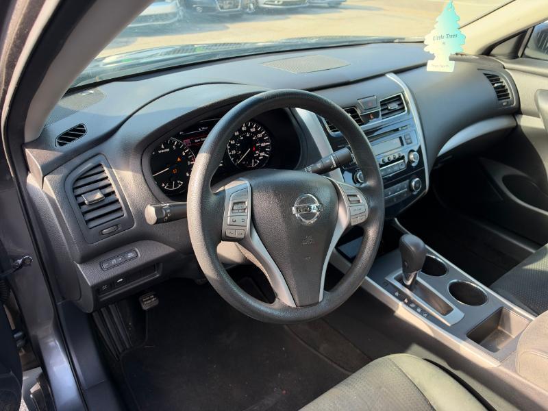 Nissan Altima 2.5 SV 2015