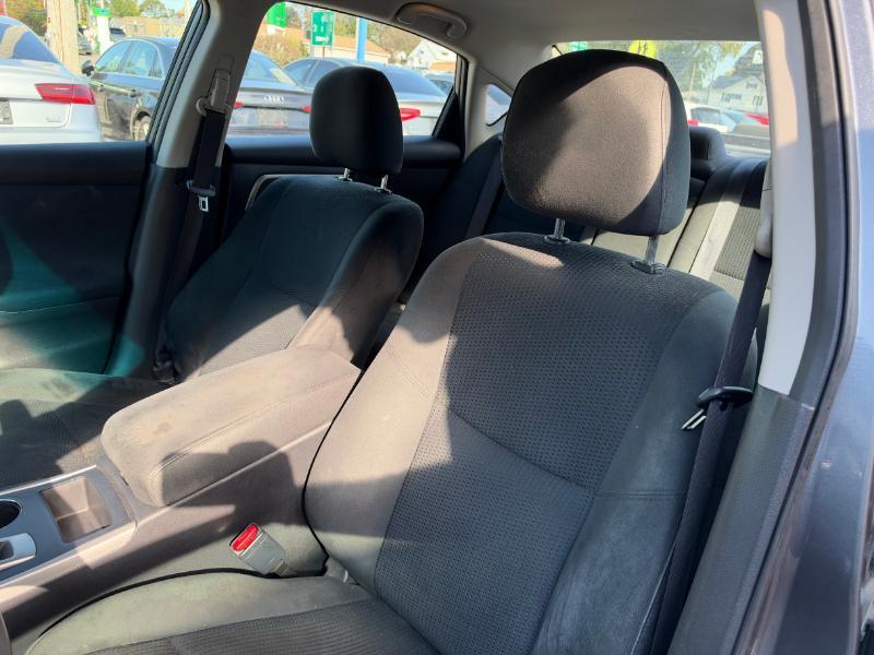 Nissan Altima 2.5 SV 2015