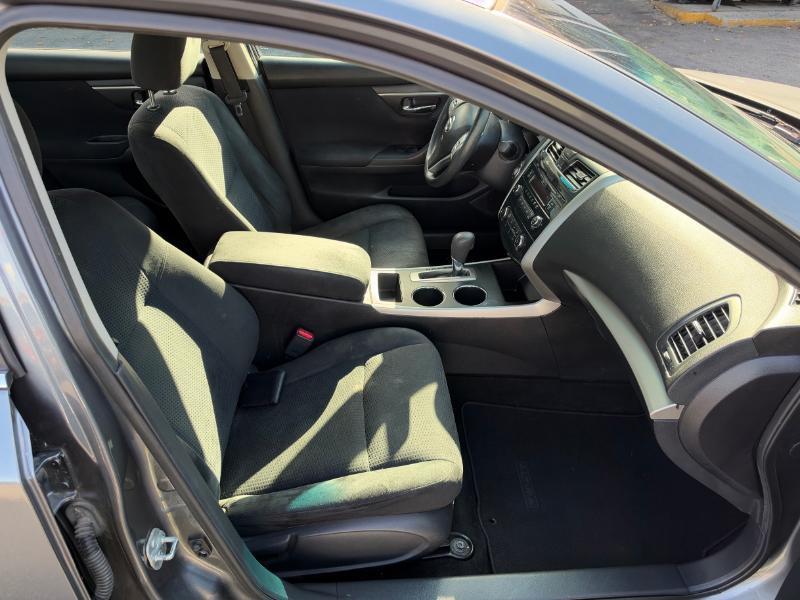 Nissan Altima 2.5 SV 2015
