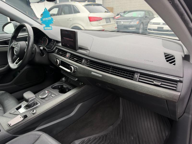 Audi A4 2.0 TFSI Premium quattro 7A 2019