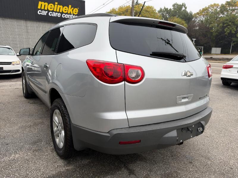 Chevrolet Traverse LS FWD w/PDC 2012
