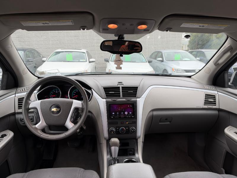 Chevrolet Traverse LS FWD w/PDC 2012