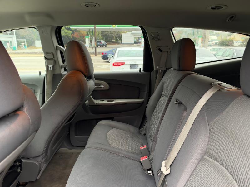 Chevrolet Traverse LS FWD w/PDC 2012