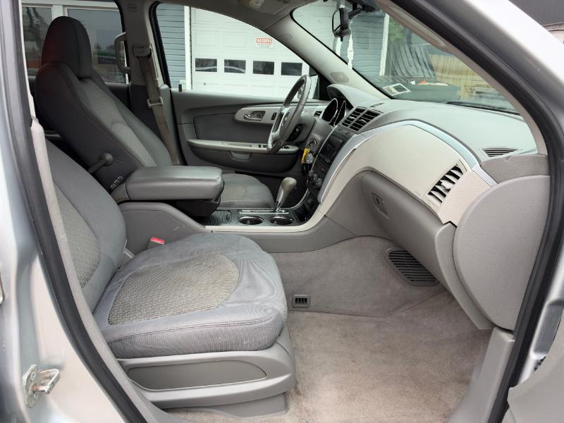 Chevrolet Traverse LS FWD w/PDC 2012