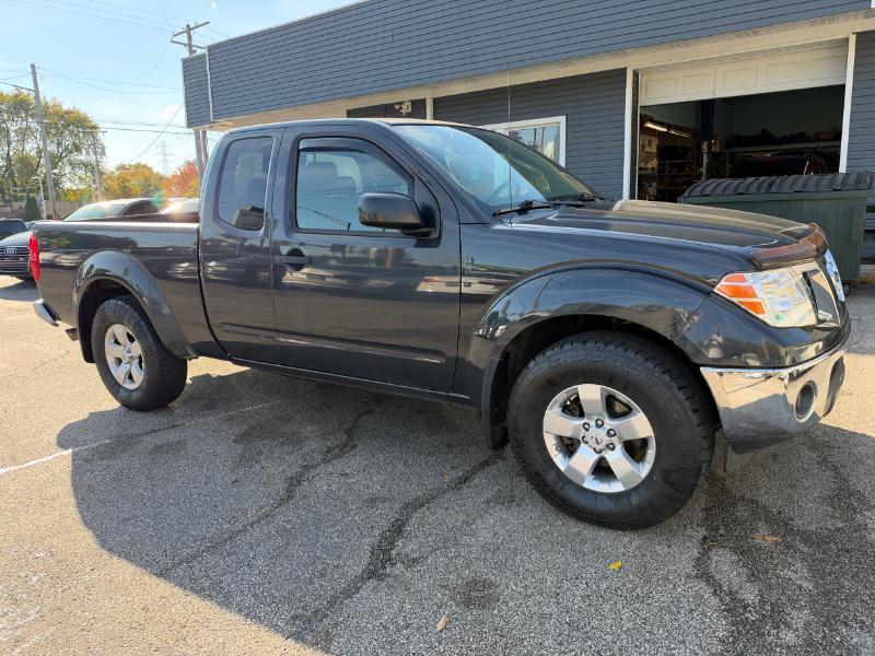Nissan Frontier LE King Cab 4WD 2010