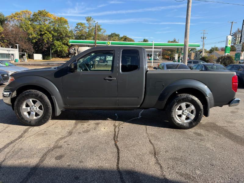 Nissan Frontier LE King Cab 4WD 2010