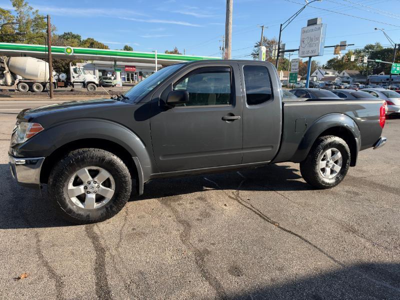 Nissan Frontier LE King Cab 4WD 2010