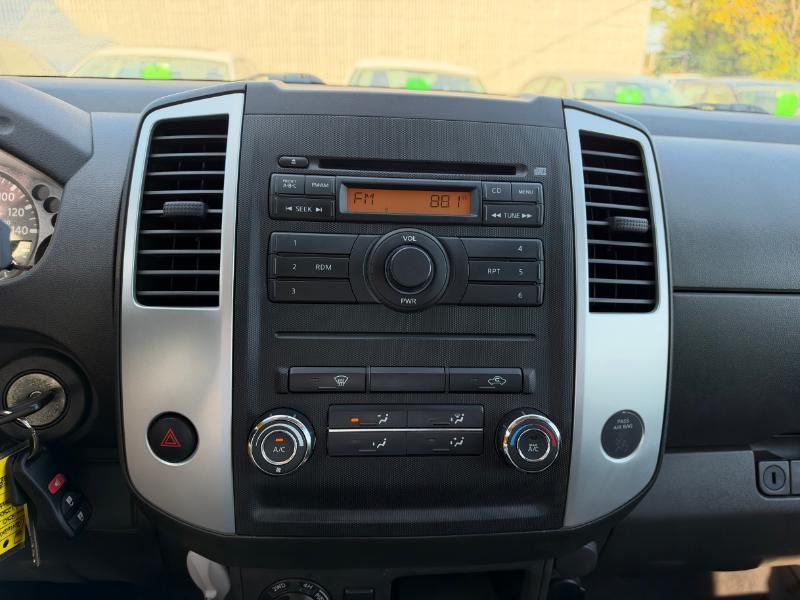Nissan Frontier LE King Cab 4WD 2010