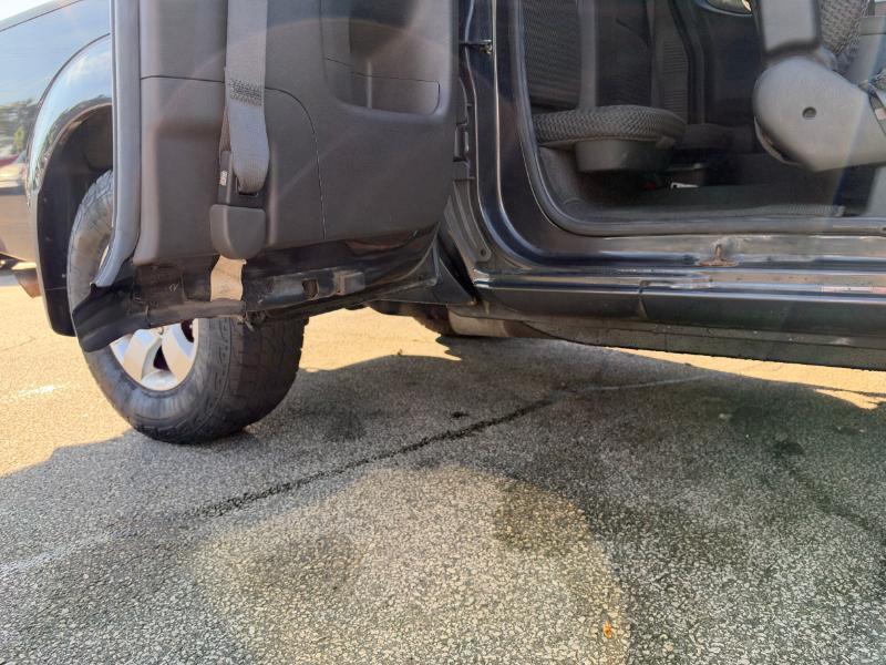 Nissan Frontier LE King Cab 4WD 2010