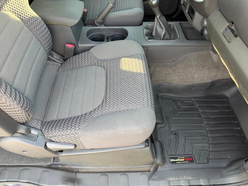 Nissan Frontier LE King Cab 4WD 2010