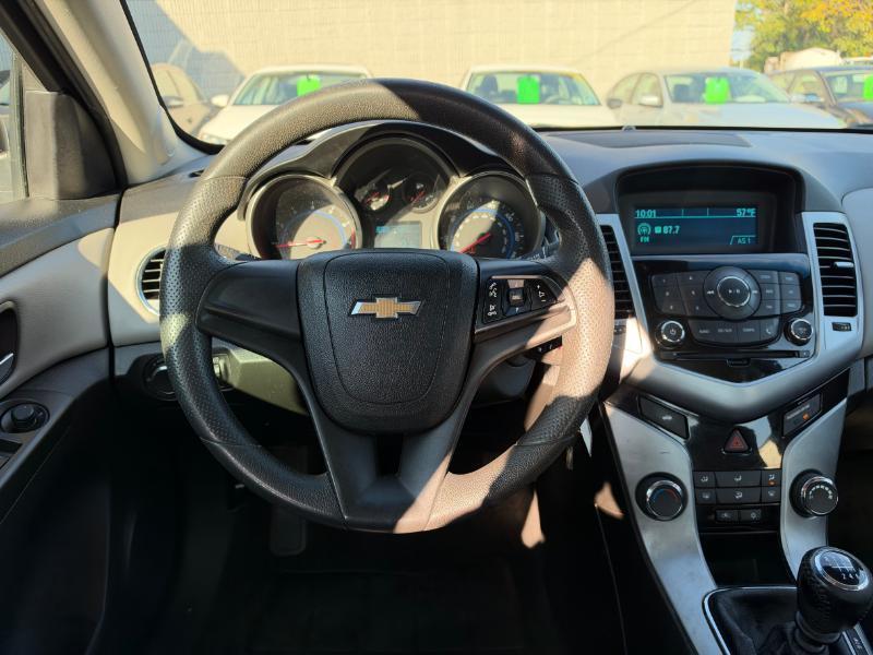 Chevrolet Cruze Limited LS Manual 2016