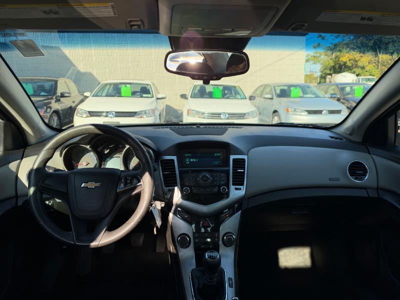 Chevrolet Cruze Limited LS Manual 2016