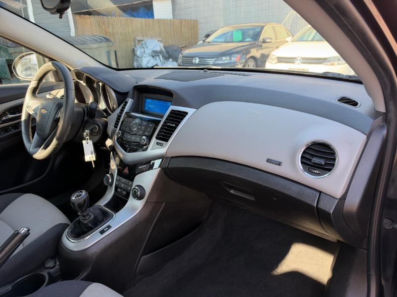 Chevrolet Cruze Limited LS Manual 2016