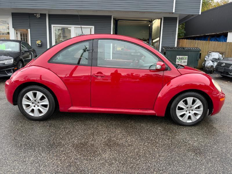 Volkswagen New Beetle S PZEV 2008