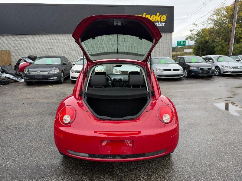 Volkswagen New Beetle S PZEV 2008