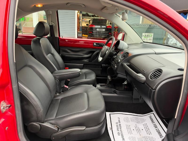 Volkswagen New Beetle S PZEV 2008