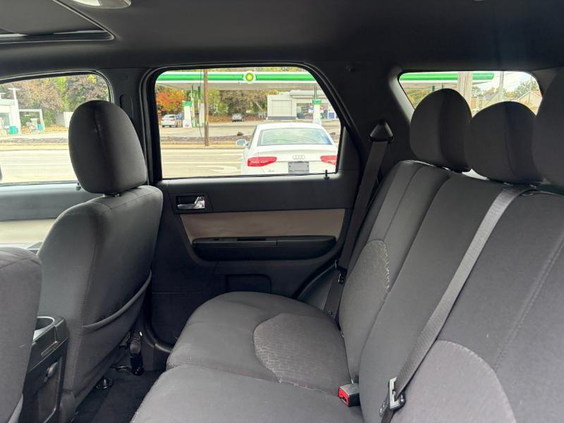 Mercury Mariner I4 2WD 2010