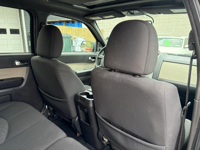 Mercury Mariner I4 2WD 2010