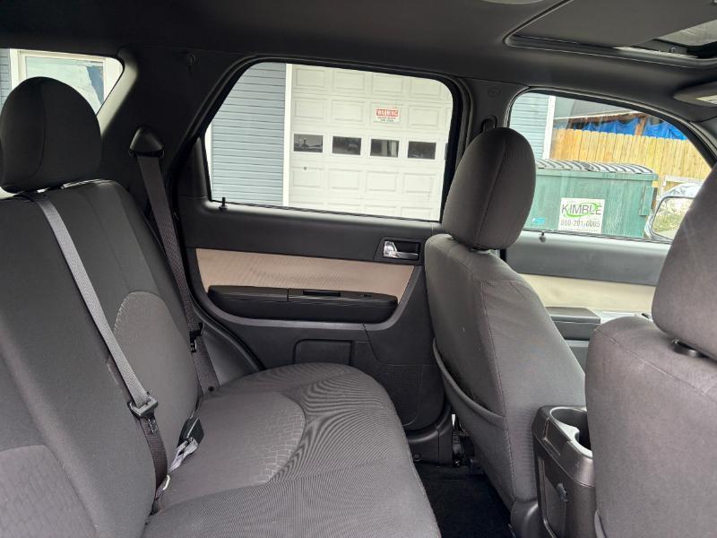 Mercury Mariner I4 2WD 2010