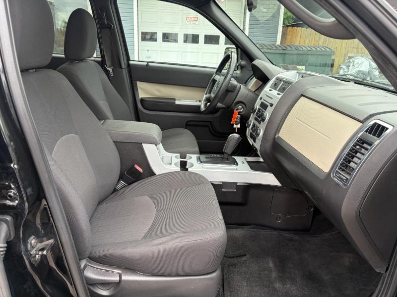 Mercury Mariner I4 2WD 2010