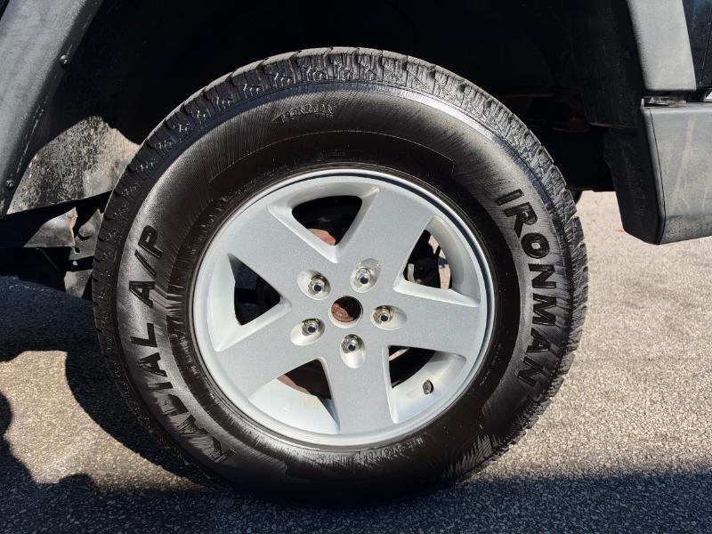 Jeep Wrangler Unlimited Sport 4WD 2011