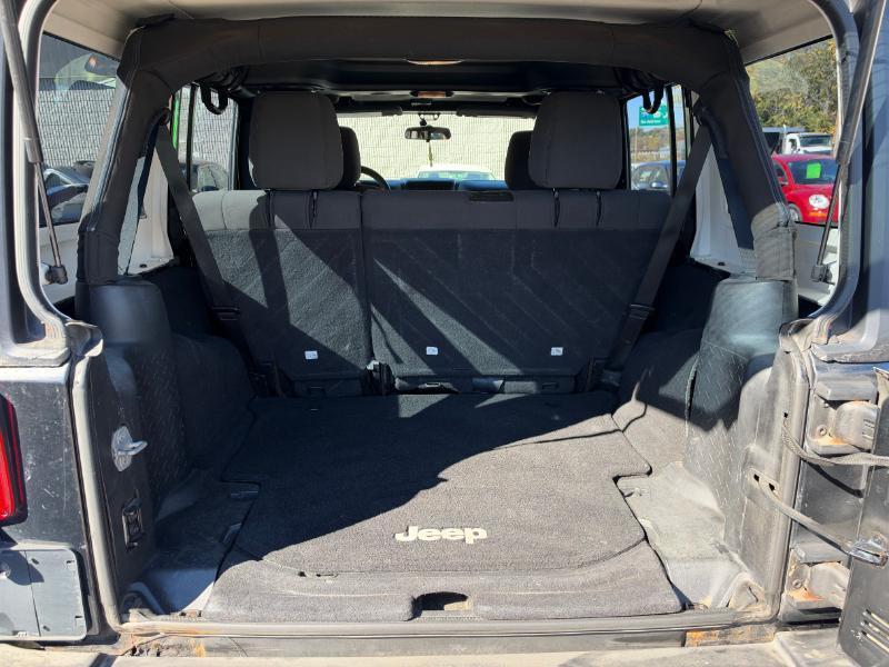 Jeep Wrangler Unlimited Sport 4WD 2011