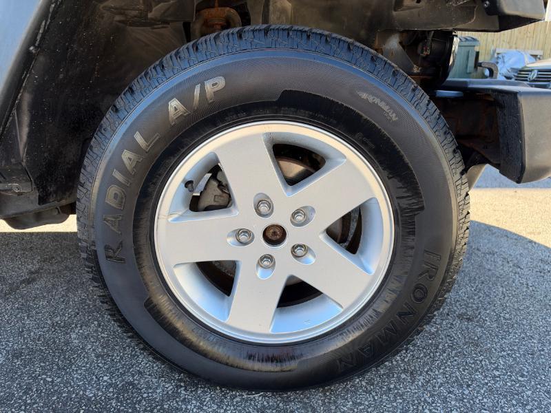 Jeep Wrangler Unlimited Sport 4WD 2011