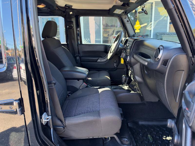 Jeep Wrangler Unlimited Sport 4WD 2011