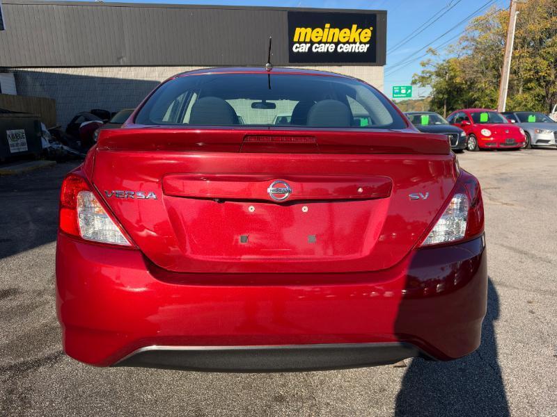 Nissan Versa 1.6 S 5M 2019