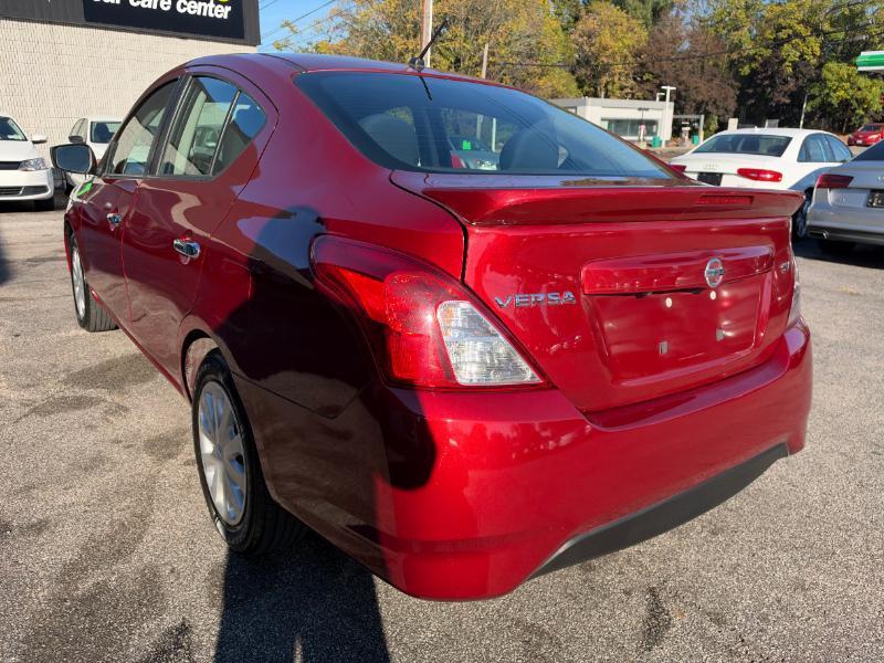 Nissan Versa 1.6 S 5M 2019