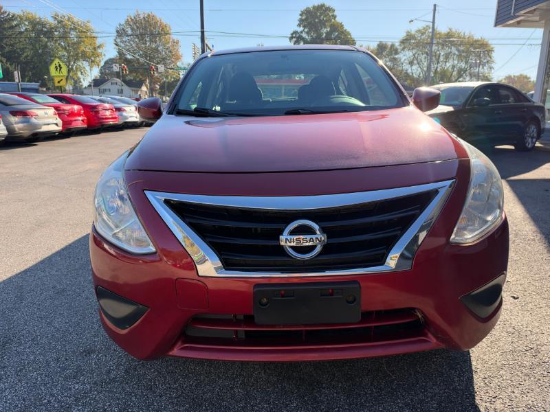 Nissan Versa 1.6 S 5M 2019