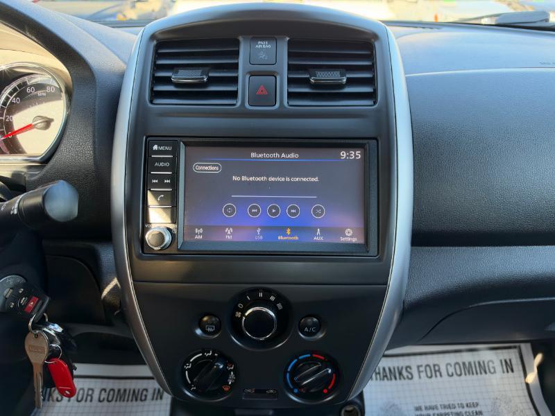 Nissan Versa 1.6 S 5M 2019