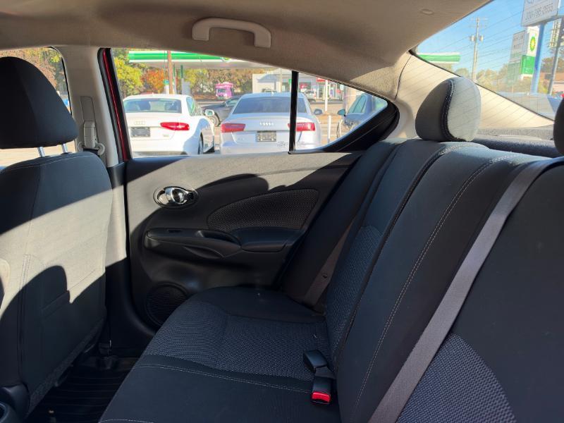 Nissan Versa 1.6 S 5M 2019
