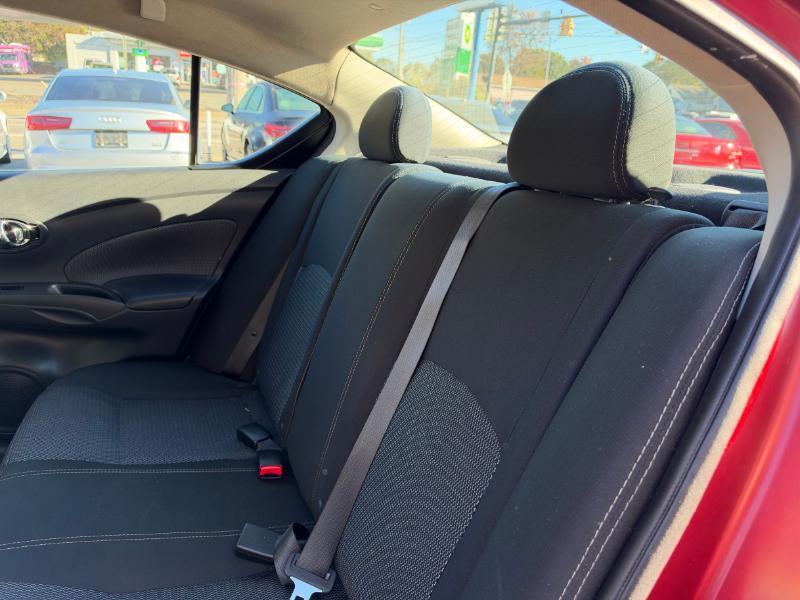 Nissan Versa 1.6 S 5M 2019