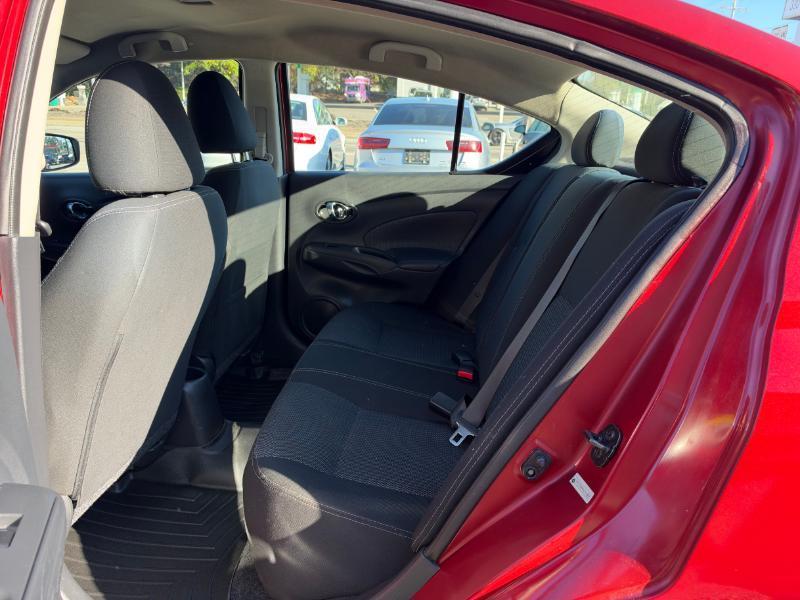 Nissan Versa 1.6 S 5M 2019