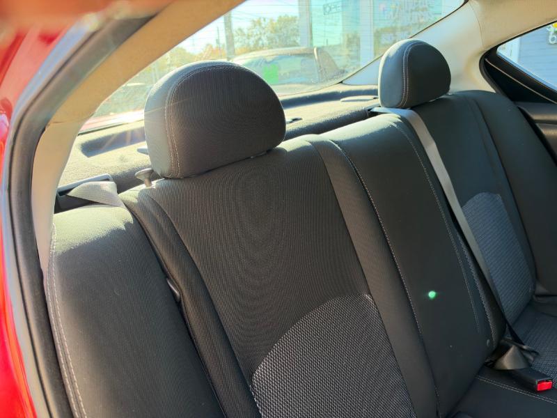 Nissan Versa 1.6 S 5M 2019
