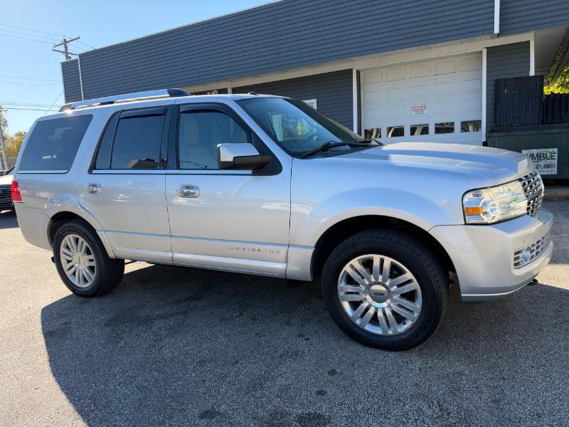 Lincoln Navigator 4WD 2013