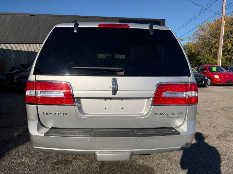 Lincoln Navigator 4WD 2013