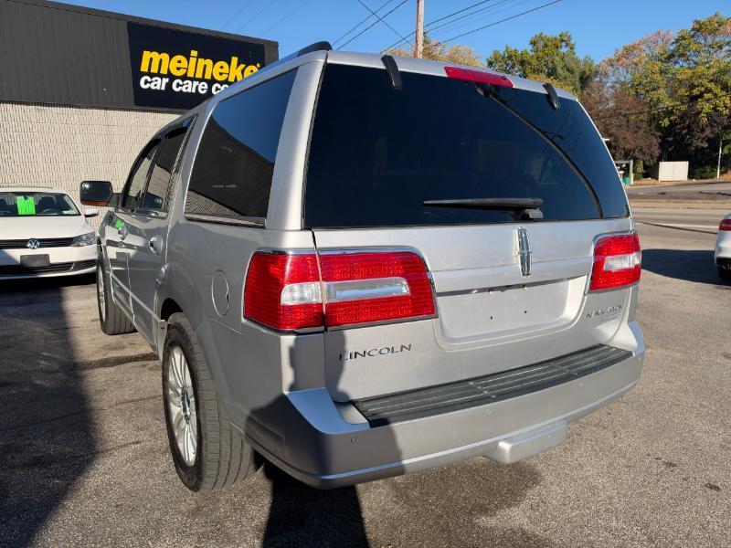 Lincoln Navigator 4WD 2013